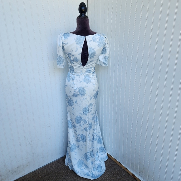 NWOT AW BRIDAL Dusty Blue White Peonies Satin Floral Mermaid Puff Sleeve Sz 0 - Picture 9 of 16